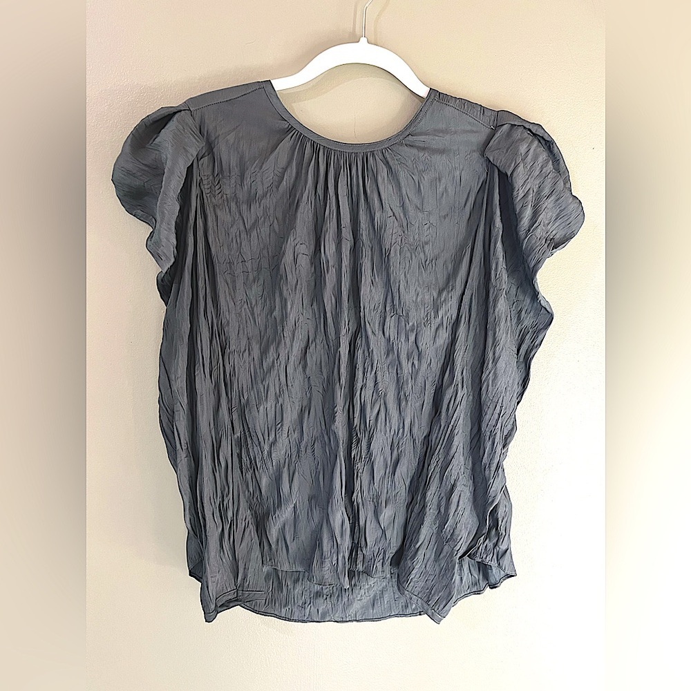 Current Air/Anthropology: Crinkled Puff
Shoulder Long Sleeve Blouse large green